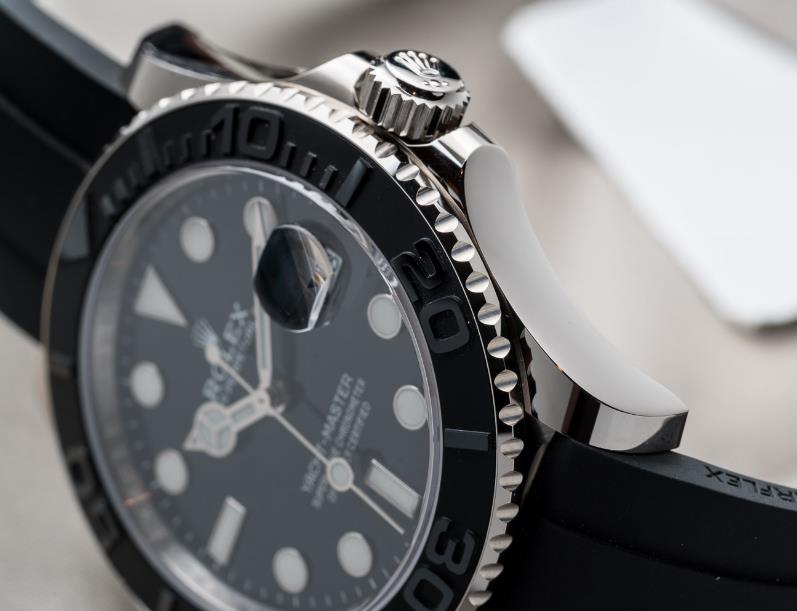 The luxury fake watches are made from 18ct white gold.